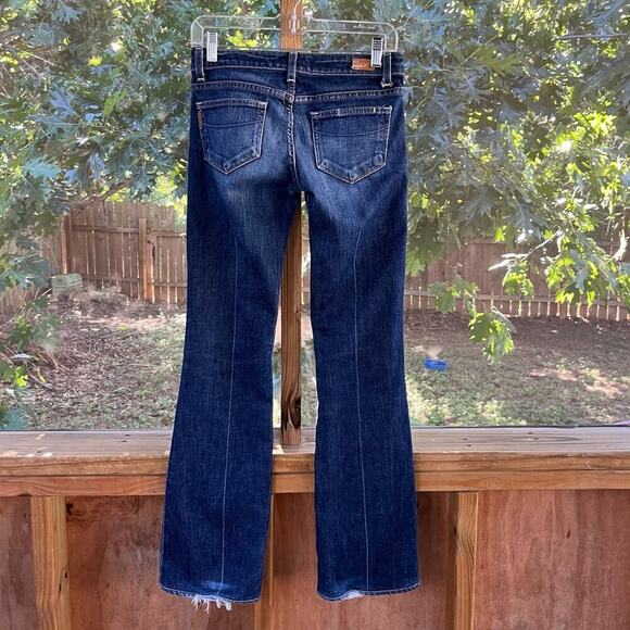 Paige Women's Laurel Canyon Boot Jeans Low Rise Medium Wash Size 26 - Picture 2 of 10
